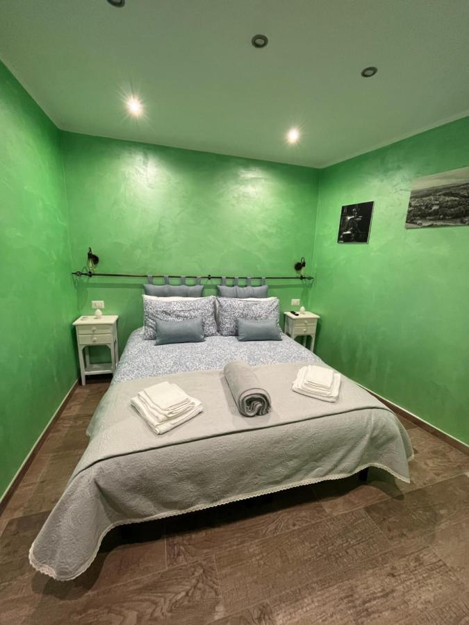 Casa Vacanze La Ripa Sutri Kültér fotó